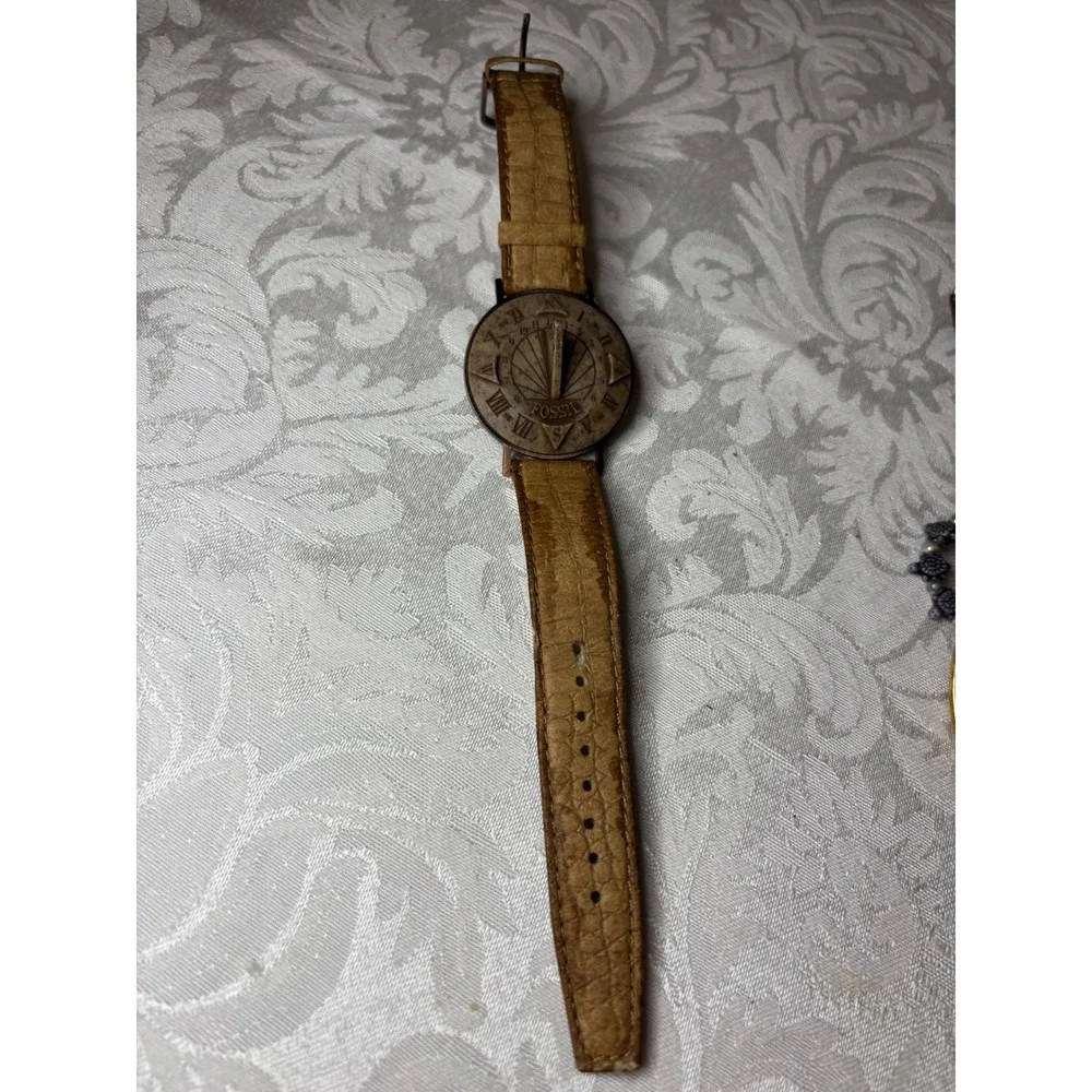 Fossil Sundial Watch Tan Leather Band Stone Face Timepiece SD-7610 Vintage